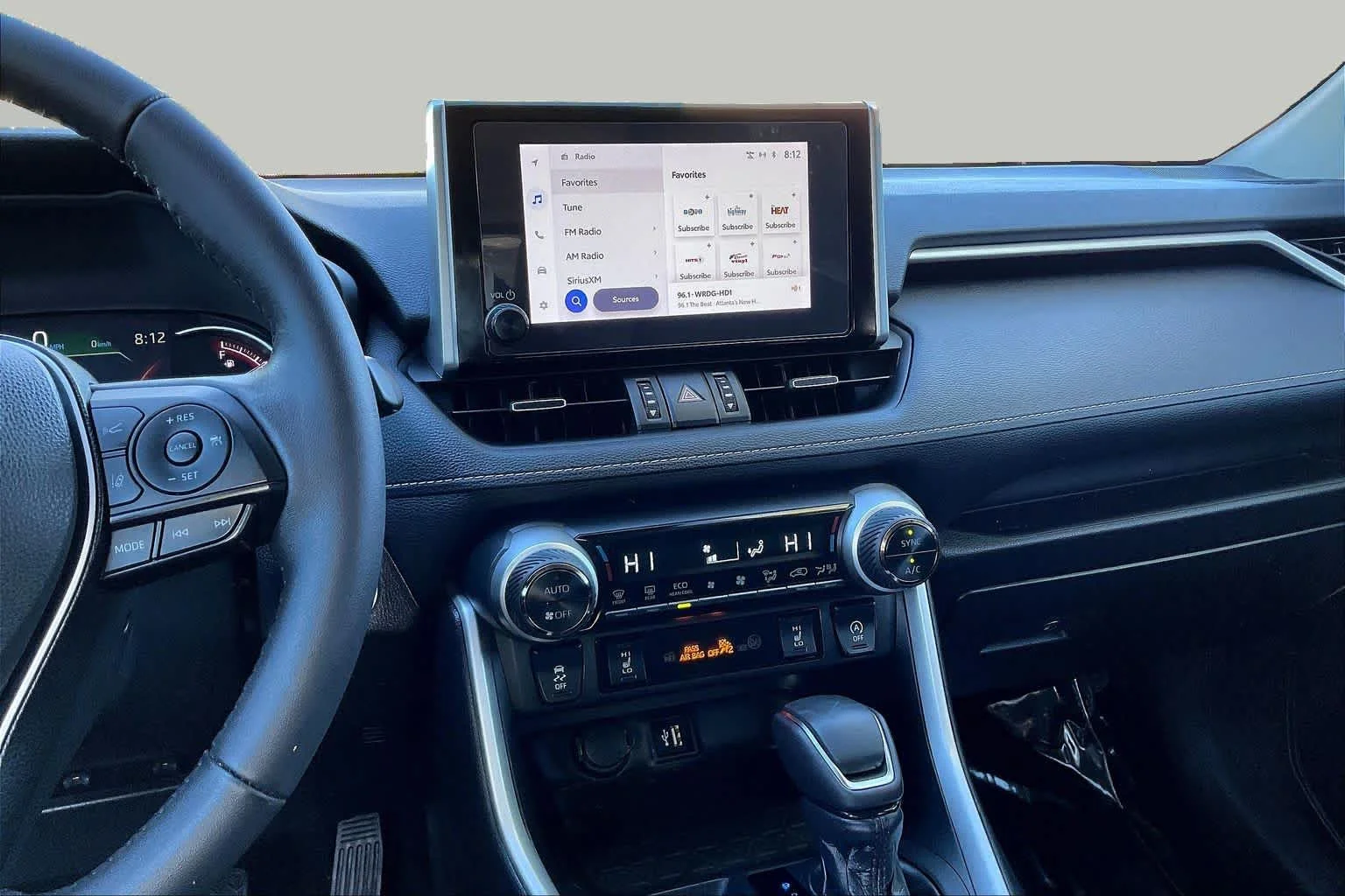 Used 2025 Magnetic Gray Metallic Toyota XLE Premium image 7