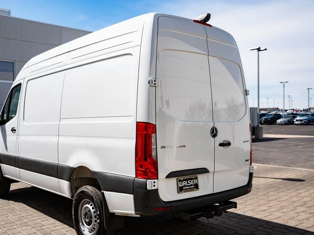 New 2026 Arctic White Mercedes-Benz Cargo 144 WB image 19