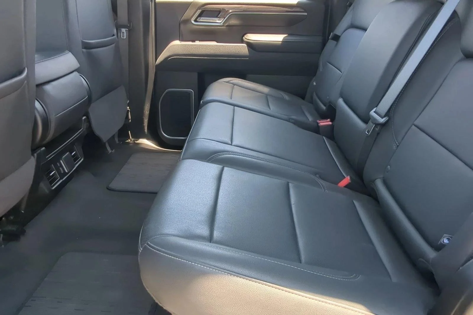 Used 2025 Black Chevrolet LTZ image 25