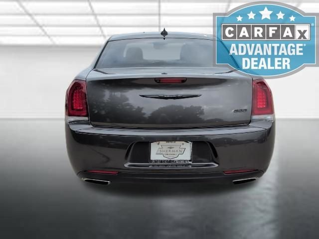 2023 Chrysler 300 Touring - Photo 27