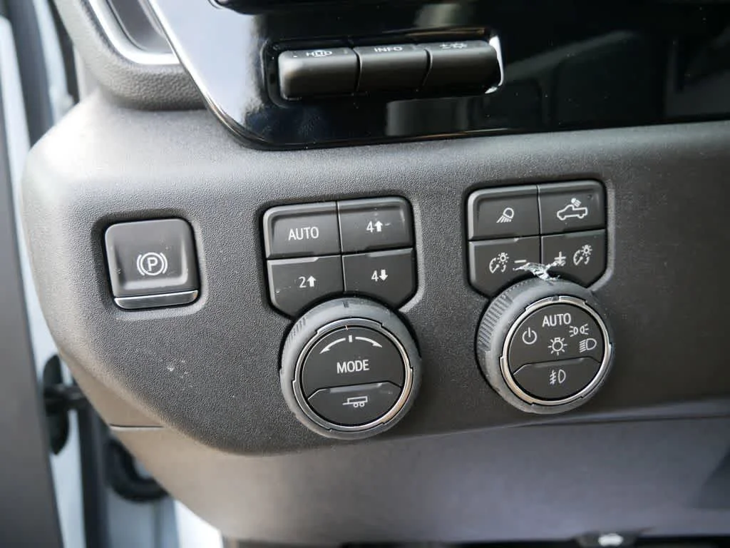 2026 Chevrolet Silverado 3500 HD High Country - Photo 14