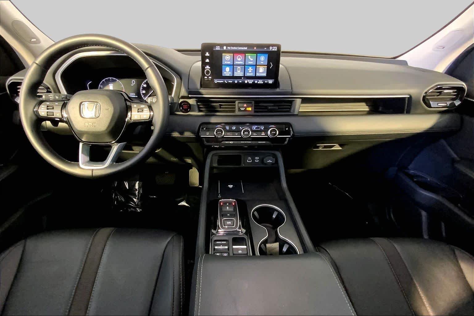 Used 2025 Crystal Black Pearl Honda Touring image 16