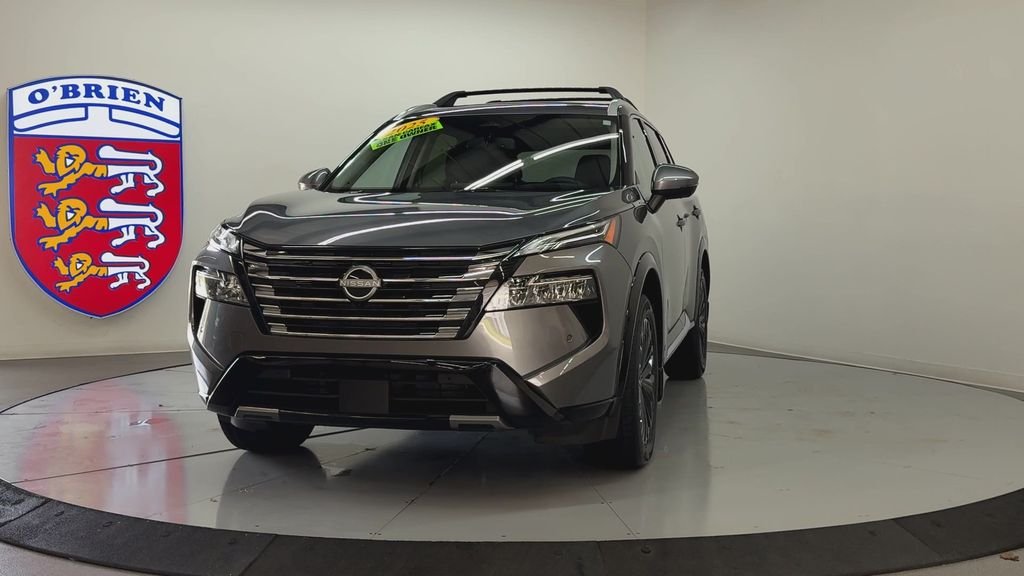 Certified Used 2025 Gun Metallic Nissan Platinum image 9