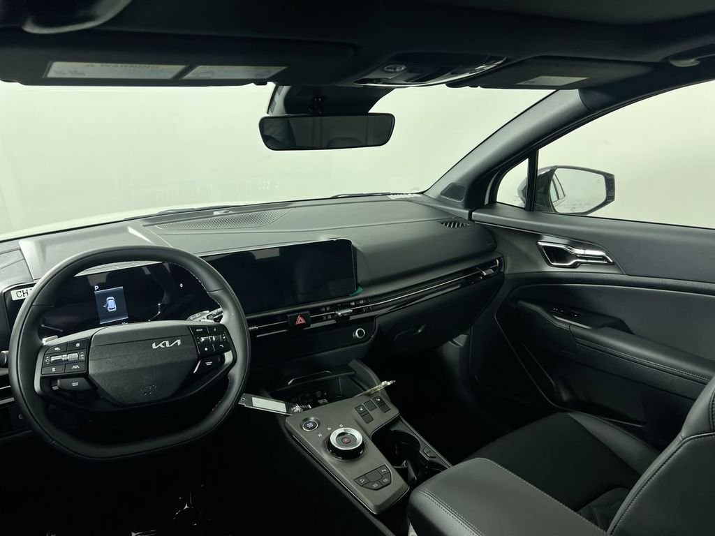 New 2026 Snow White Pearl Kia X-Line image 31