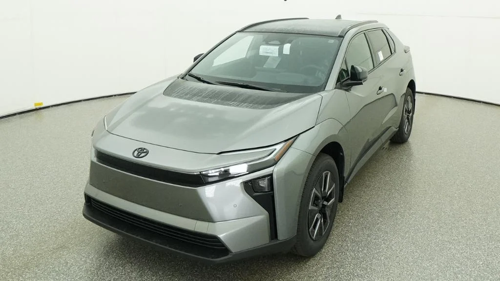 New 2026 Heavy Metal Toyota XLE image 8