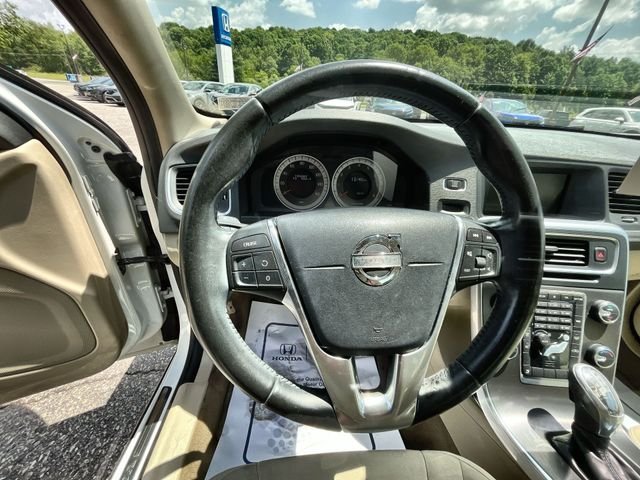 Certified Used 2013 White Volvo T5 image 13