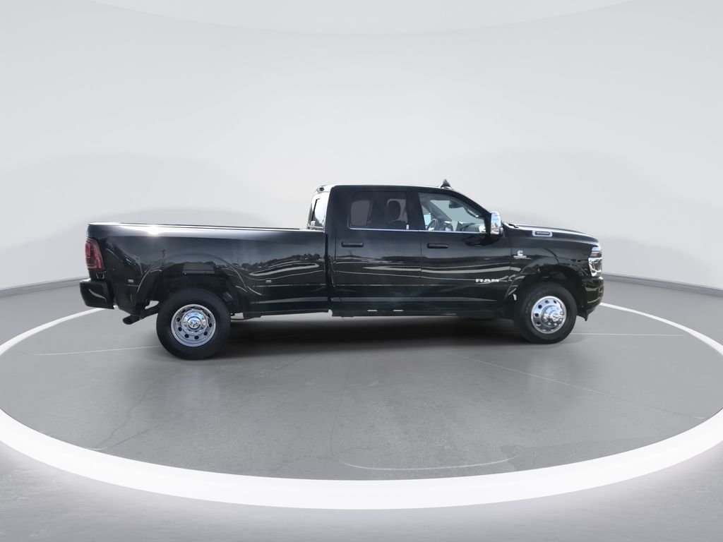 Used 2025 Black Ram Limited image 9