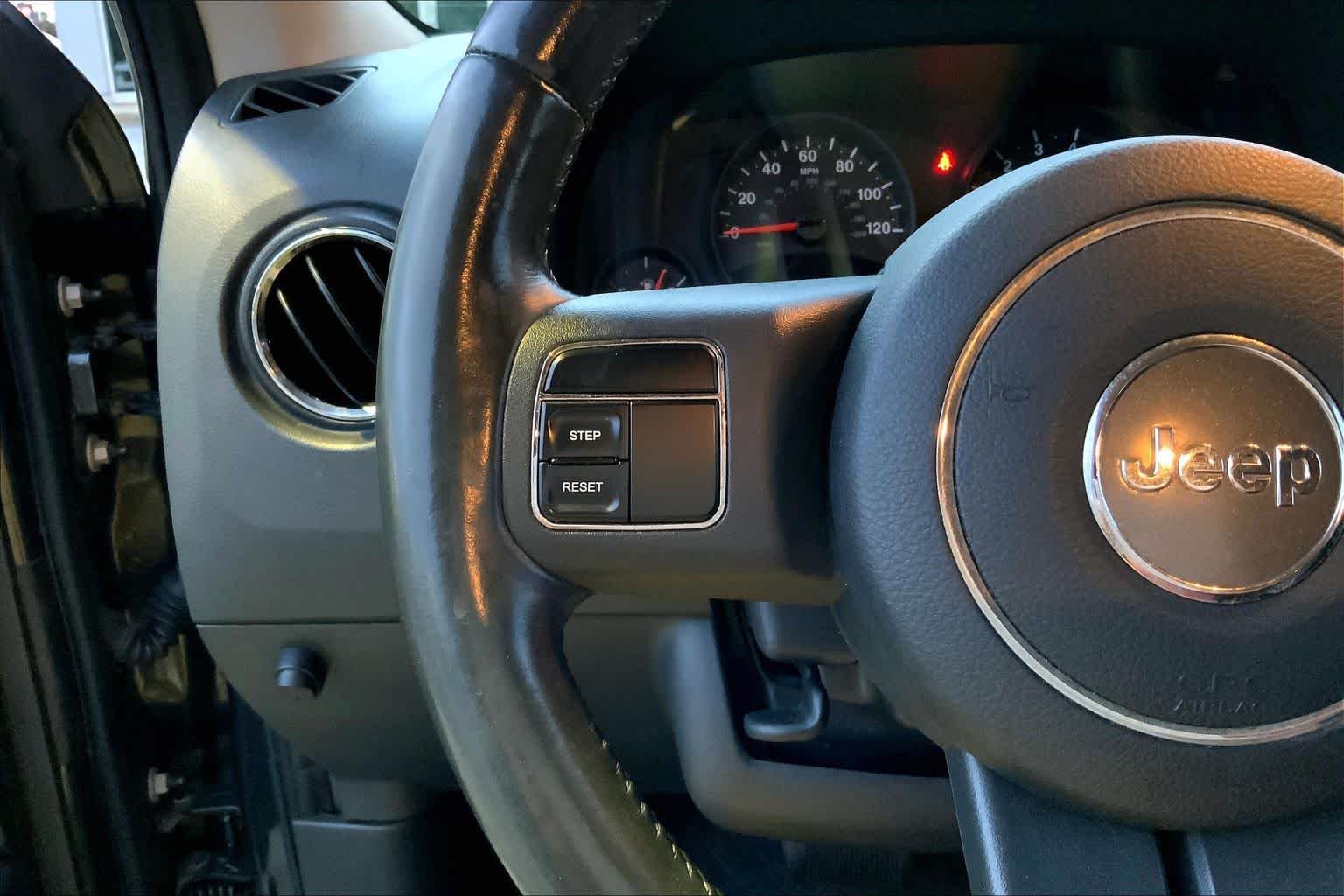 Used 2011 Dark Charcoal Pearl Jeep Latitude image 22