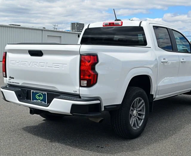 2024 Chevrolet Colorado LT - Photo 7
