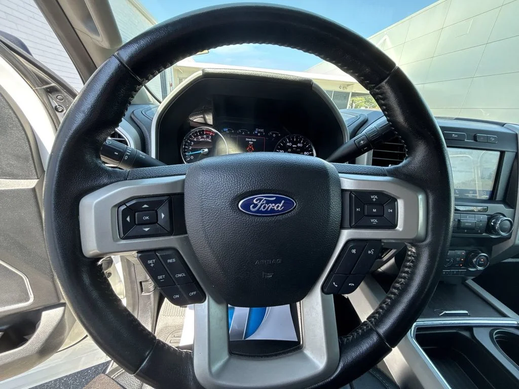 Used 2021 White Ford Lariat image 11