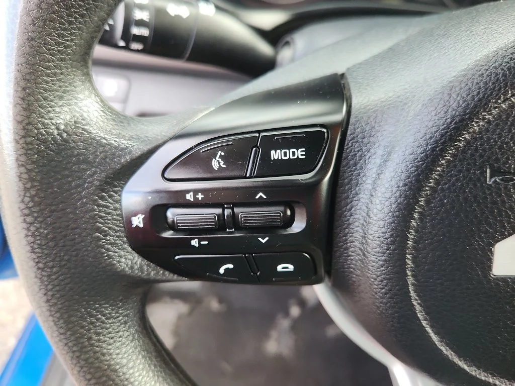 Used 2022 Blue Kia S image 18