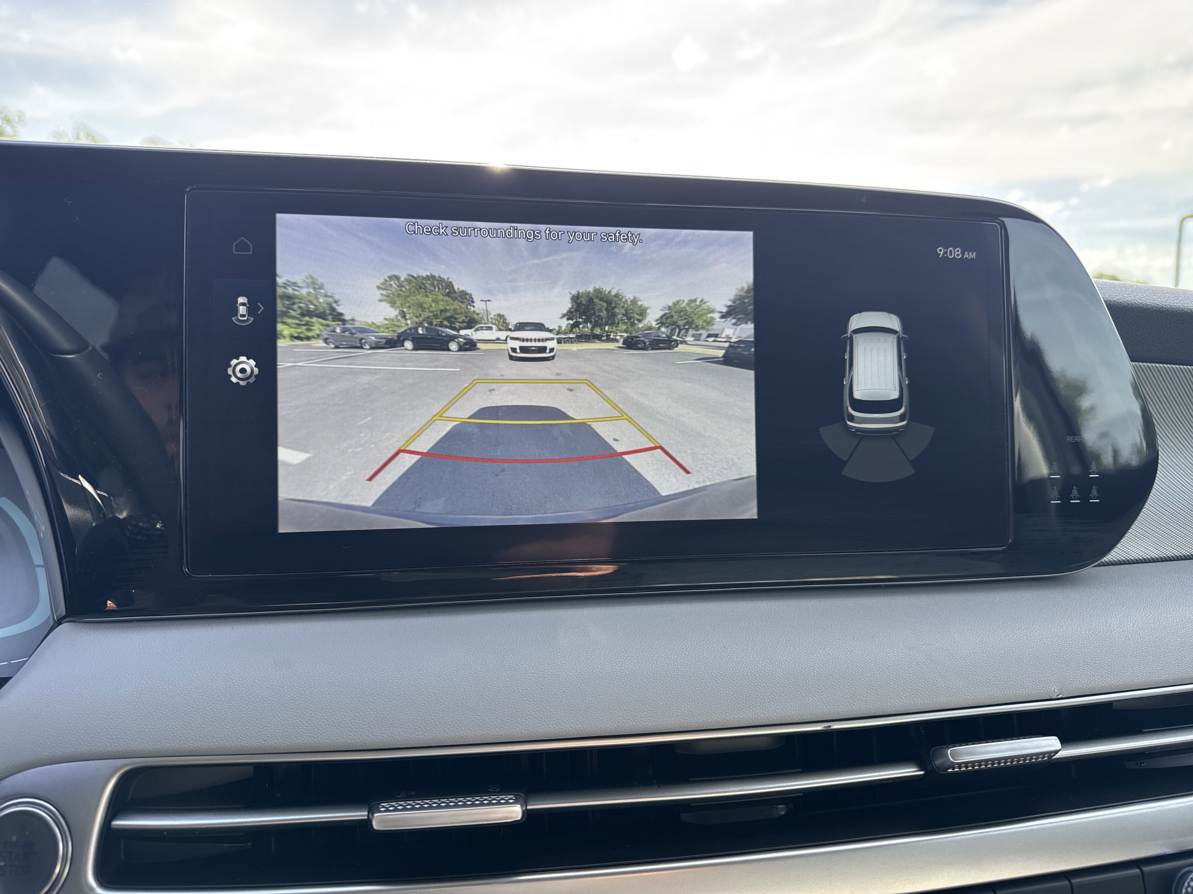 Used 2025 Moonlight Cloud Hyundai SEL image 20
