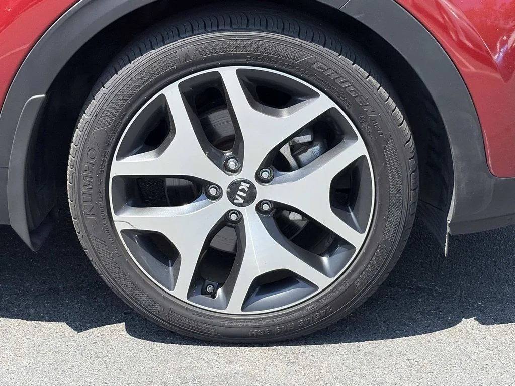 Used 2017 Red Kia SX image 10