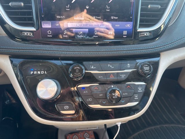 Used 2021 Gray Chrysler Touring image 12