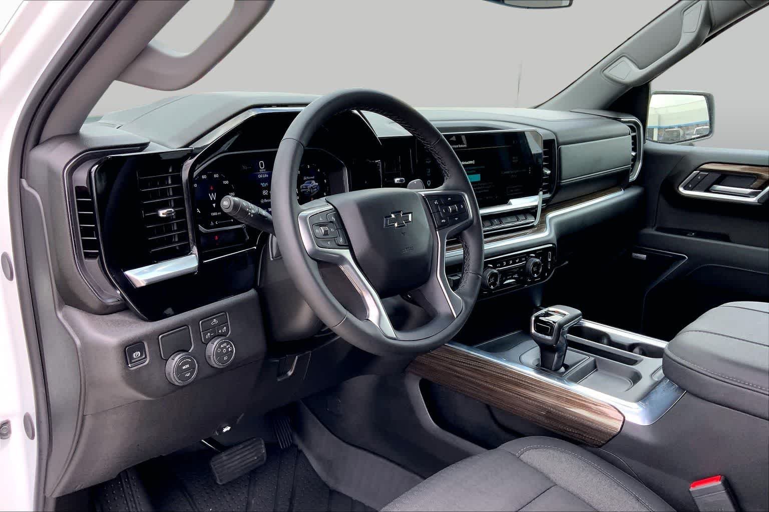 Used 2026 Summit White Chevrolet RST image 19