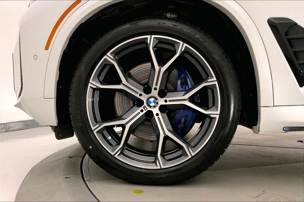 Used 2024 Mineral White Metallic BMW  image 8