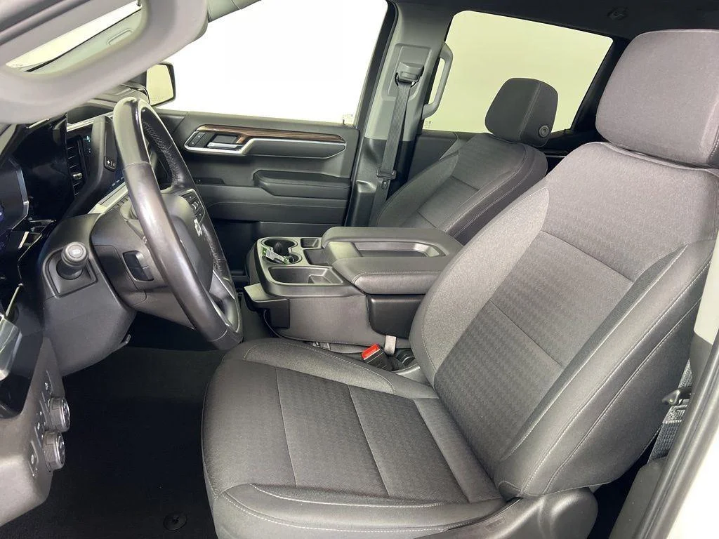 Used 2022 Summit White Chevrolet RST image 7