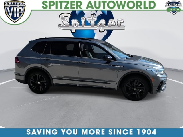 Used 2023 Gray Volkswagen 2.0T SE R-Line Black image 17