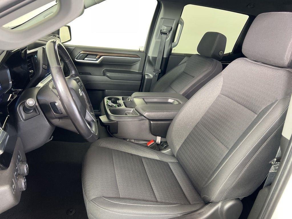 Used 2022 Summit White Chevrolet RST image 7