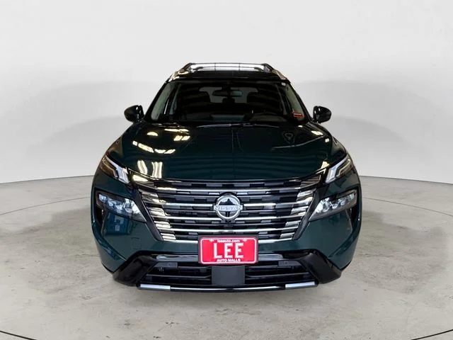 New 2026 Obsidian Green Nissan Platinum image 9