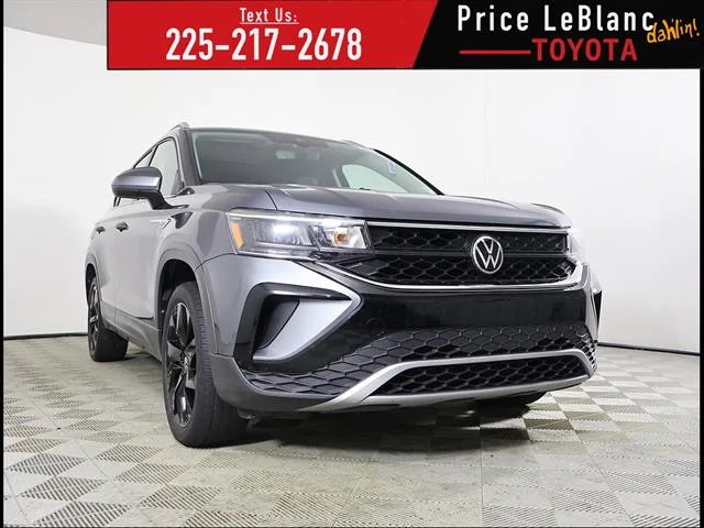 2022 Volkswagen Taos 1.5T SE's photo