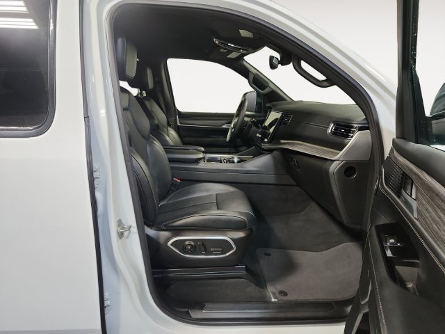 Used 2024 White Jeep Series III image 15