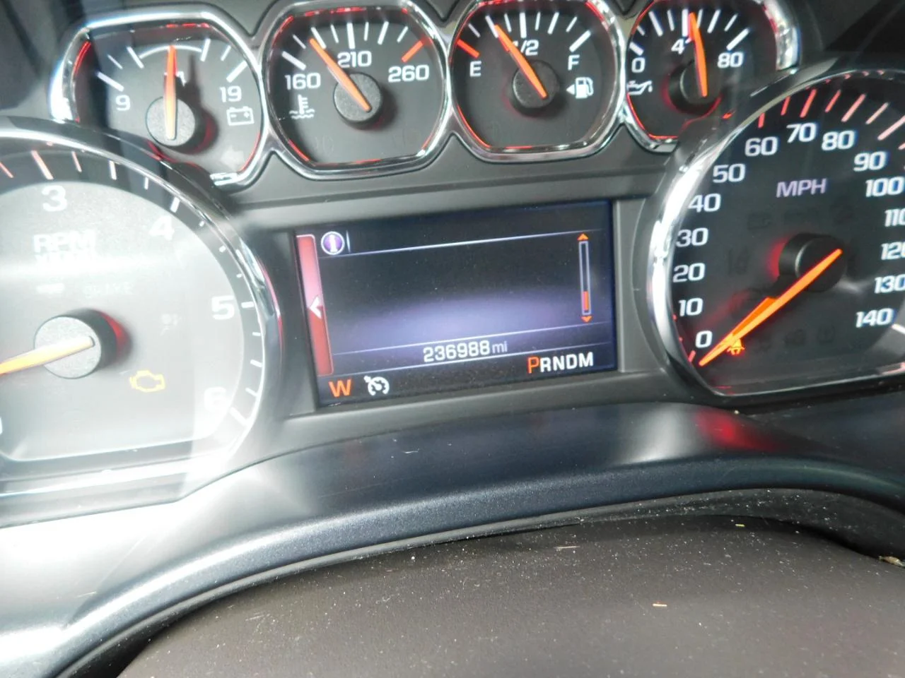 Used 2014 Black GMC 4WD Crew Cab 143.5 in SLT image 35