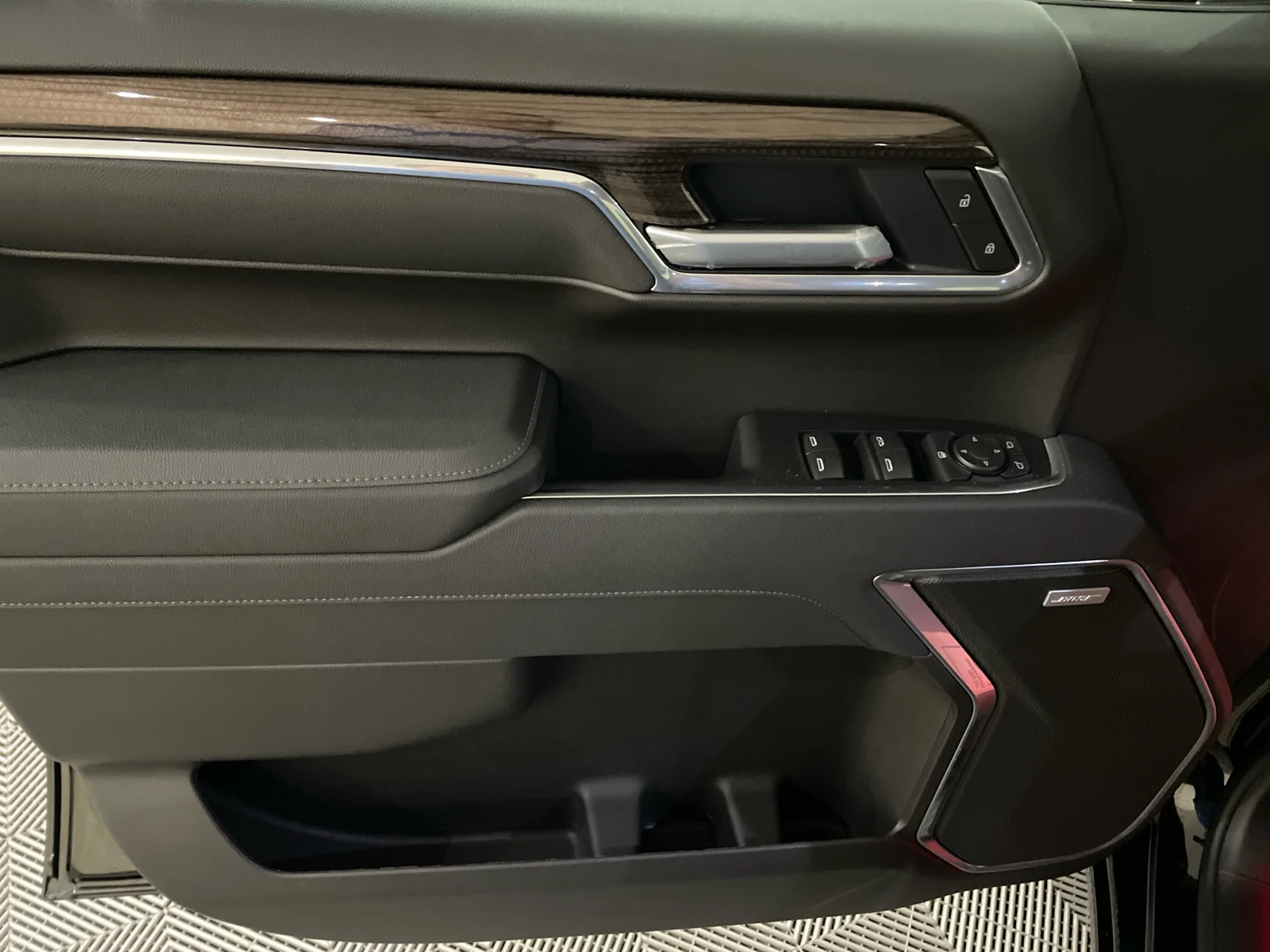 2026 Chevrolet Silverado 1500 RST - Photo 10
