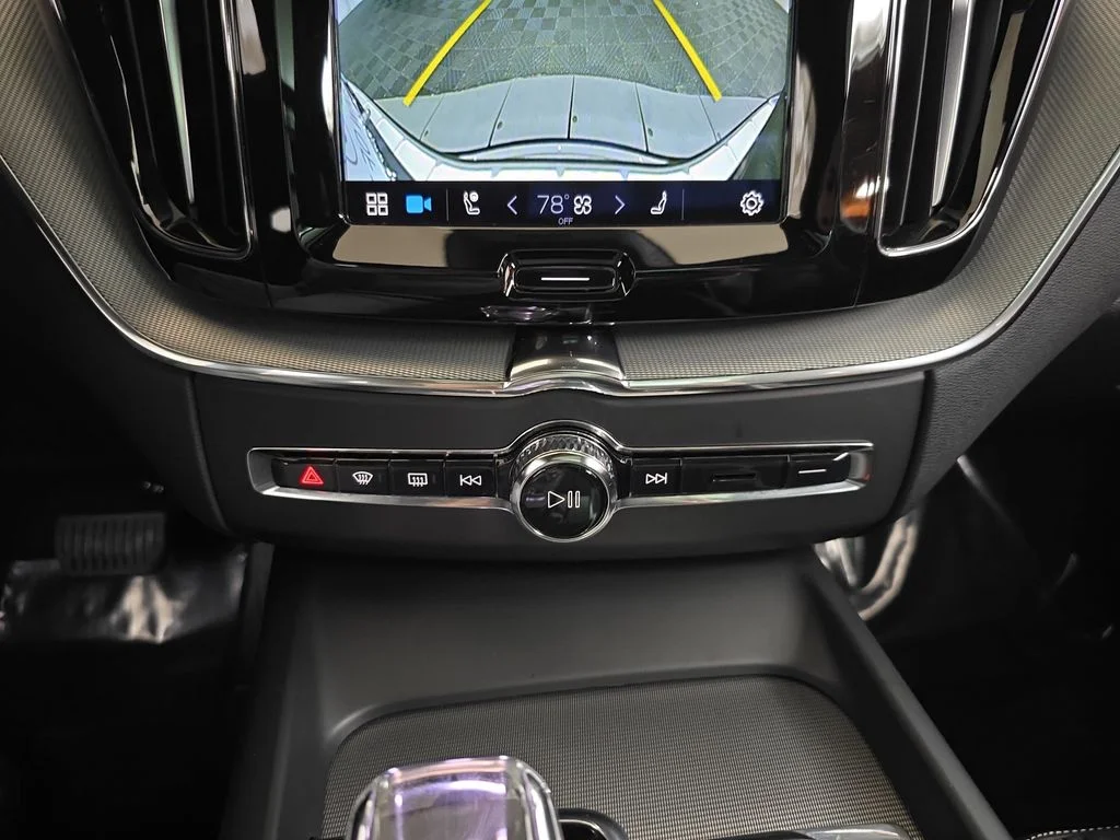 Used 2023 Silver Volvo T8 Polestar image 25