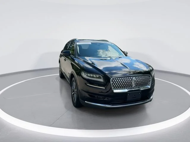 Used 2023 Black Lincoln Reserve image 2