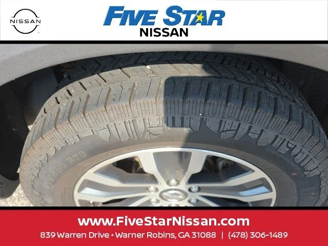 Used 2020 Black Nissan SL image 5