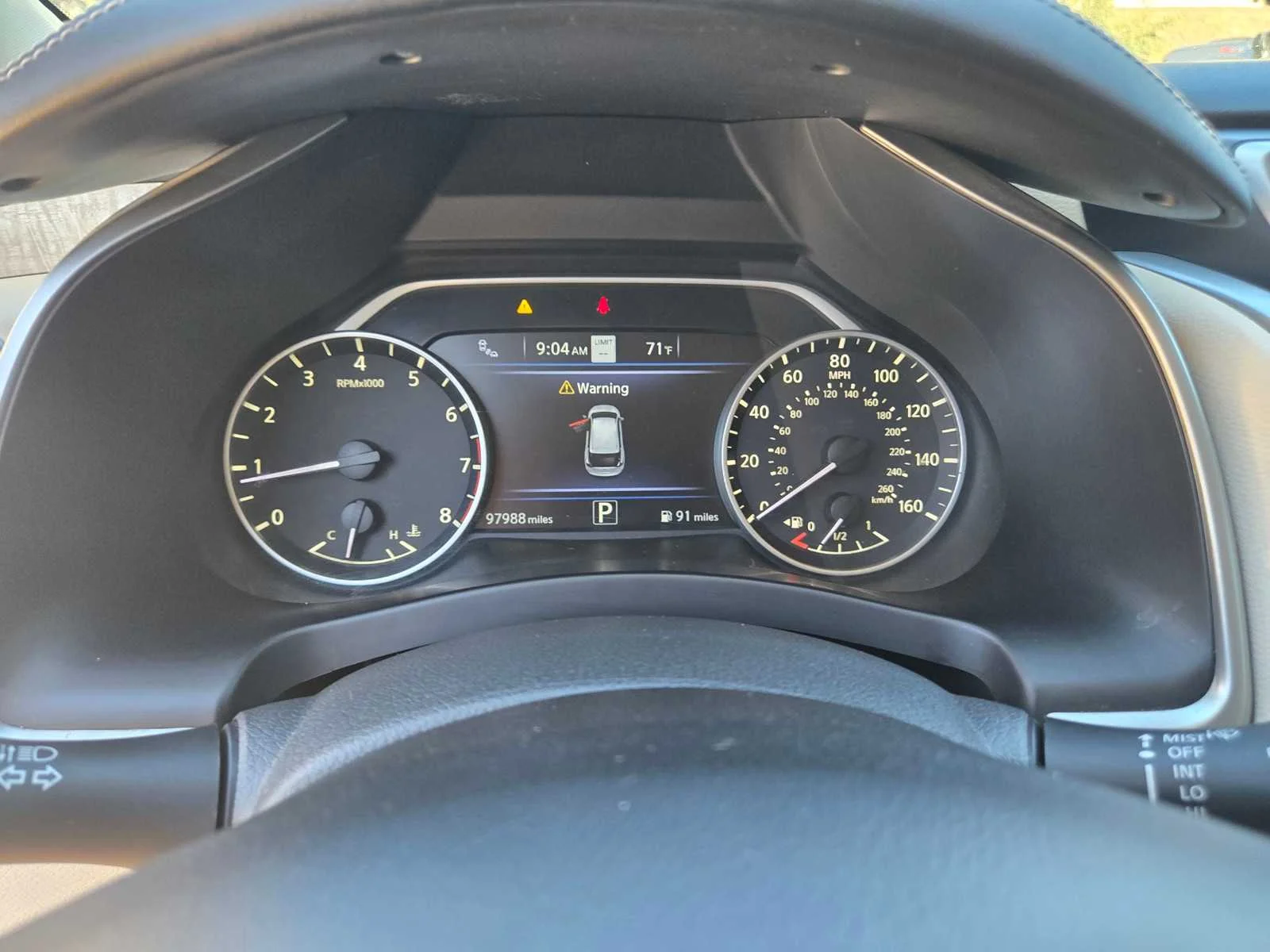 Used 2019  Nissan SL image 19