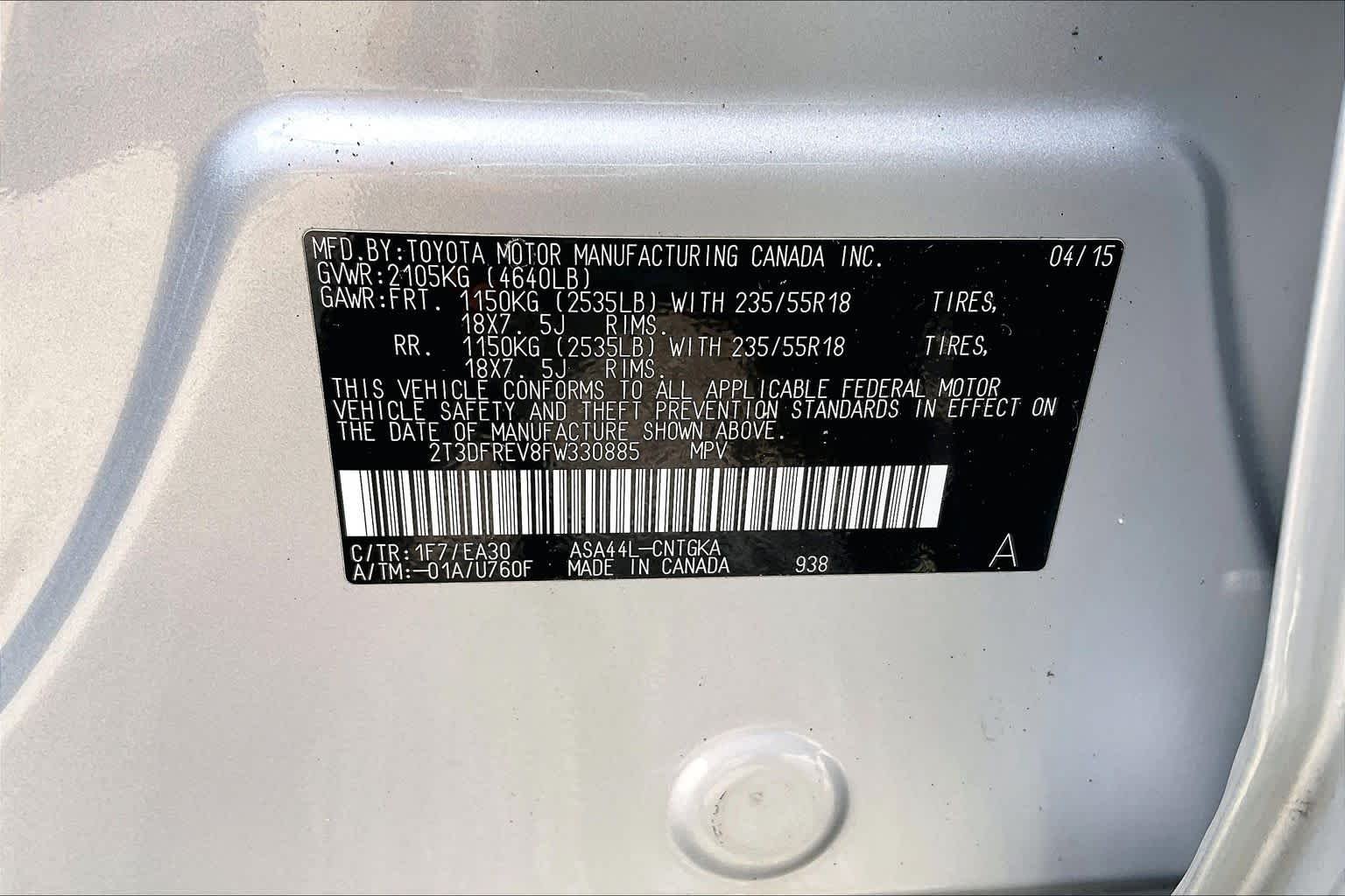 Used 2015 Classic Silver Metallic Toyota Limited image 33