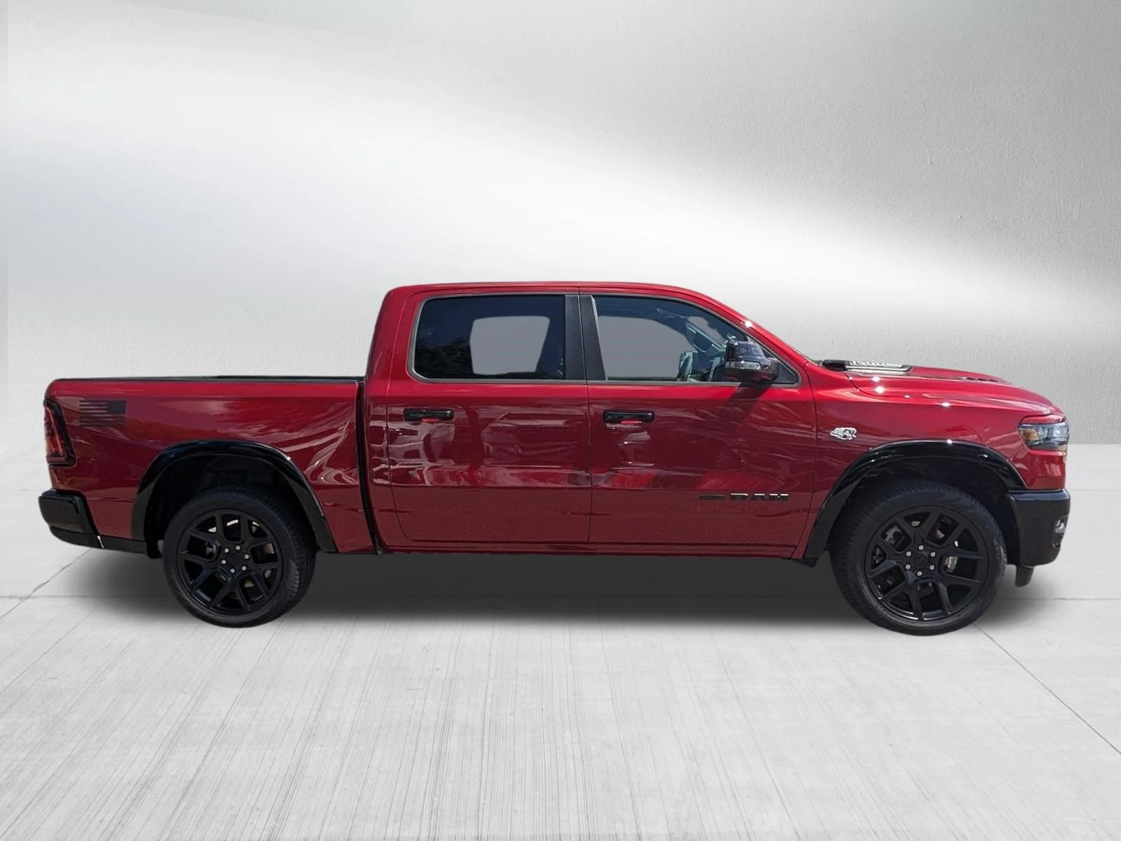New 2026 Molten Red Pearl-Coat Exterior Paint RAM Laramie image 9