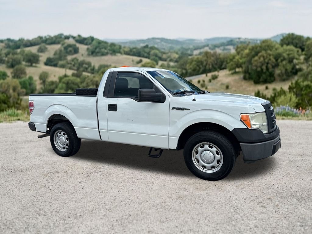Used 2013 White Ford XL image 12