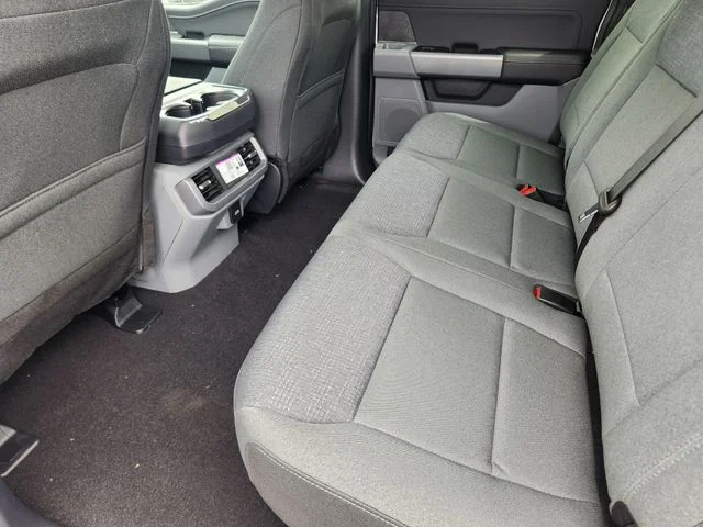 New 2026 Oxford White Ford XLT image 30