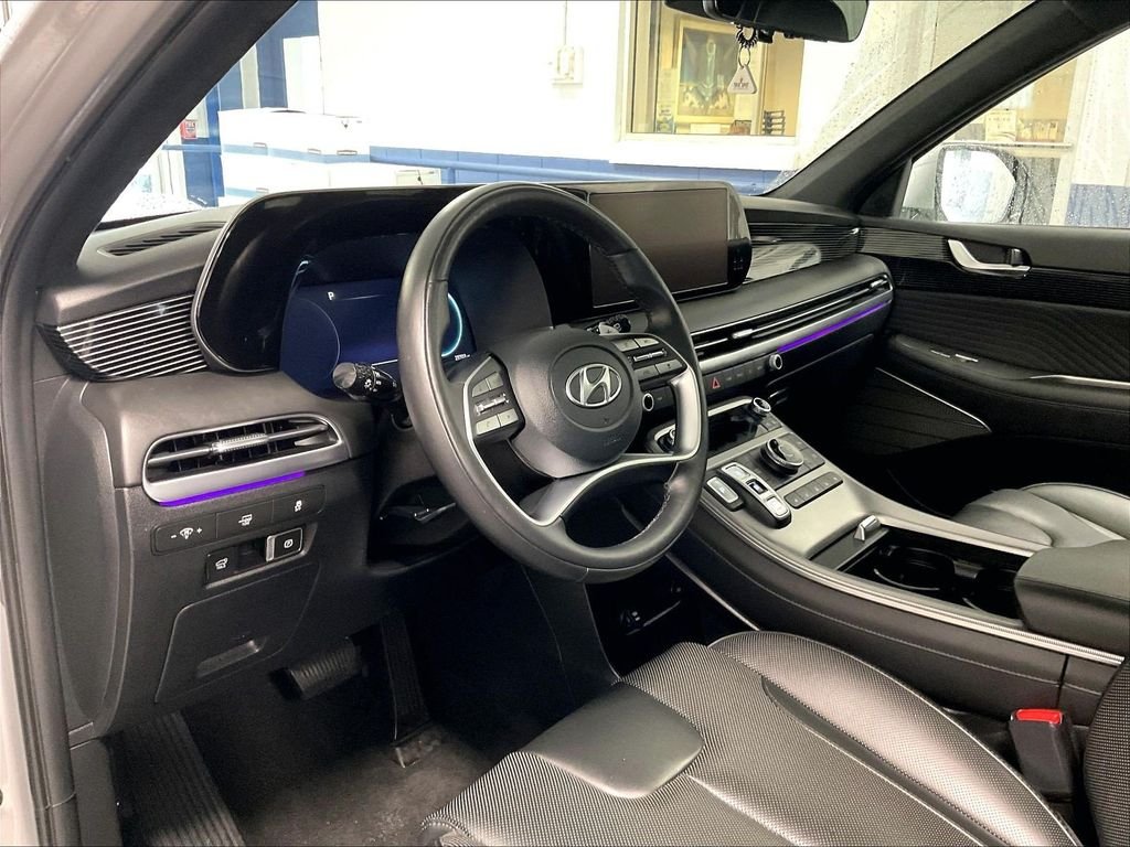Used 2024 Silver Hyundai Calligraphy image 8