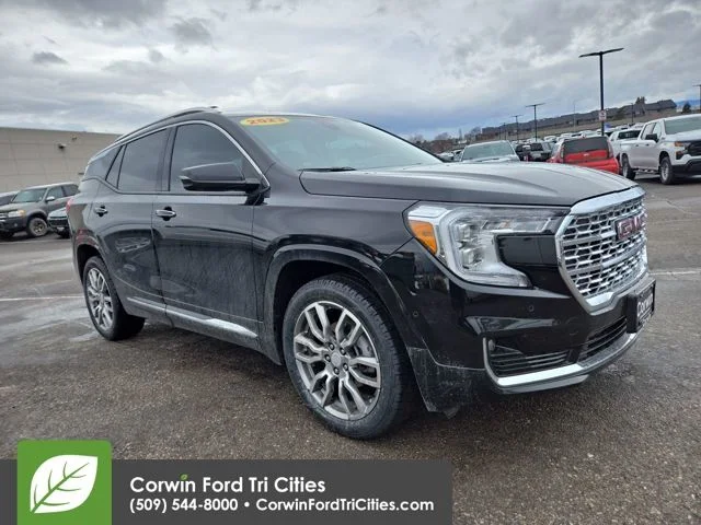 2023 GMC Terrain Denali AWD's photo