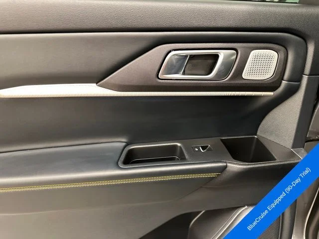 New 2026 Carbonized Gray Metallic Ford Tremor® image 25