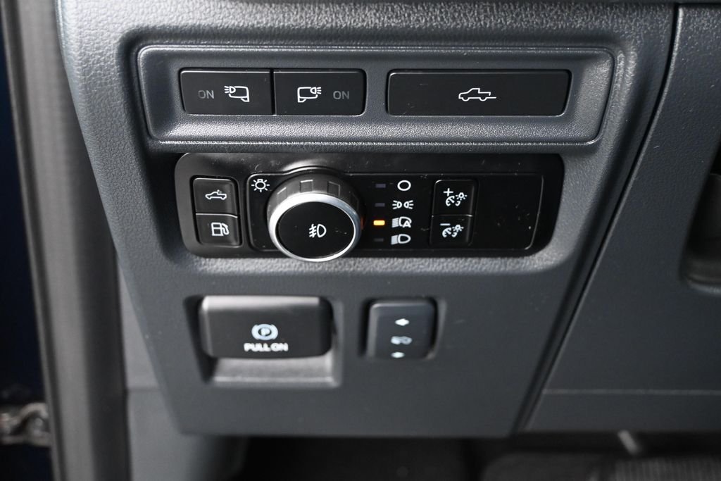 Used 2024 Black Ford Lariat image 36