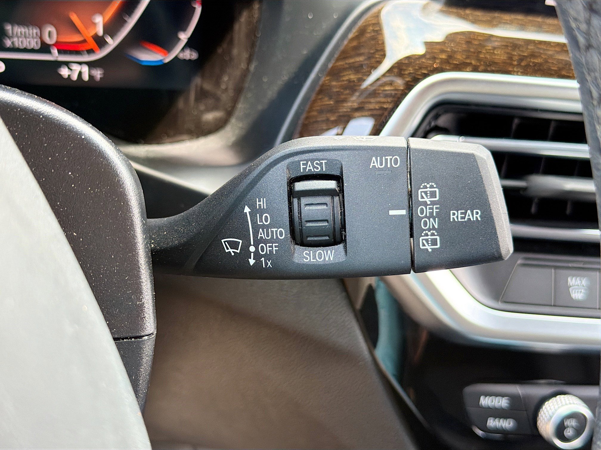 Used 2023 Skyscraper Gray Metallic BMW xDrive30i image 19