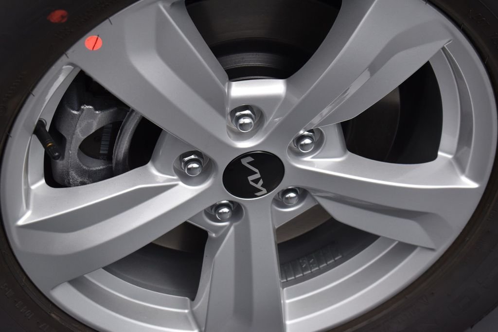 New 2026 Ivory Silver Kia LX image 21