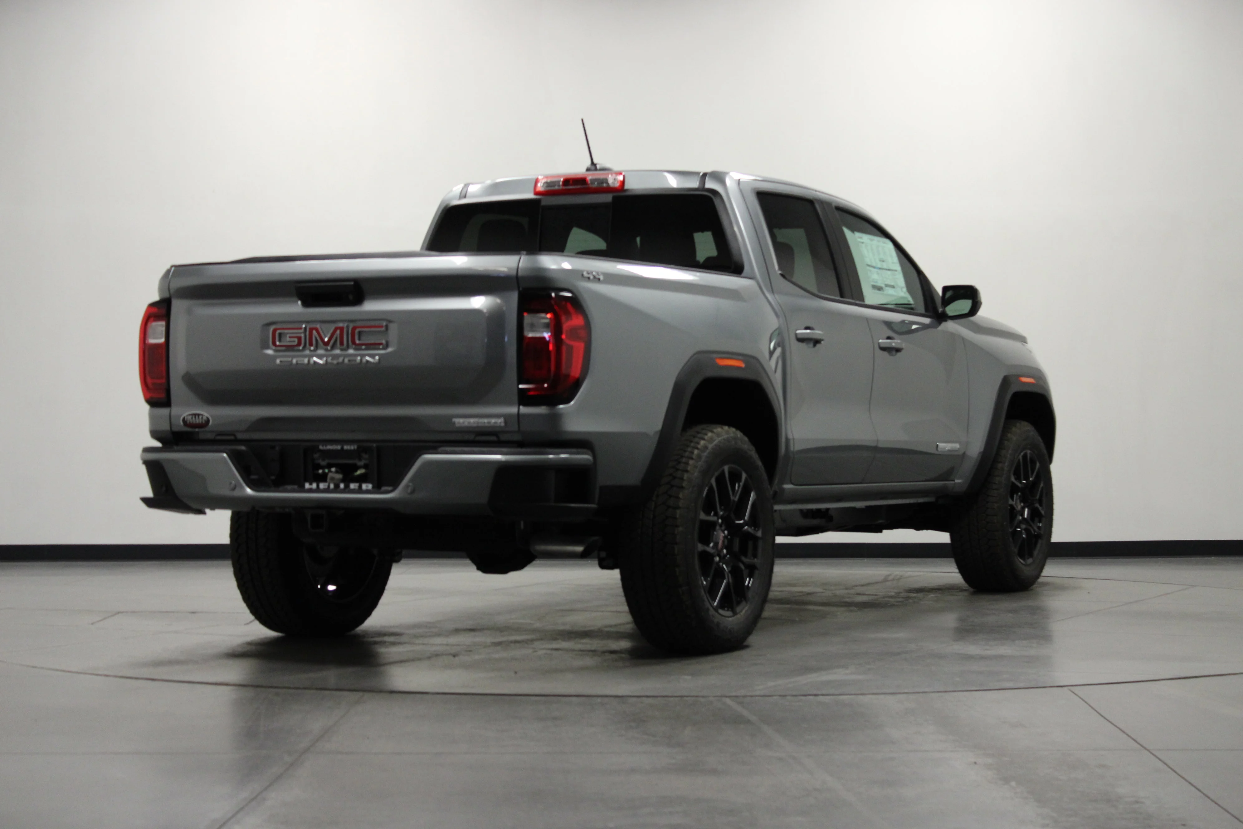 New 2026 Sterling Metallic GMC Elevation image 4