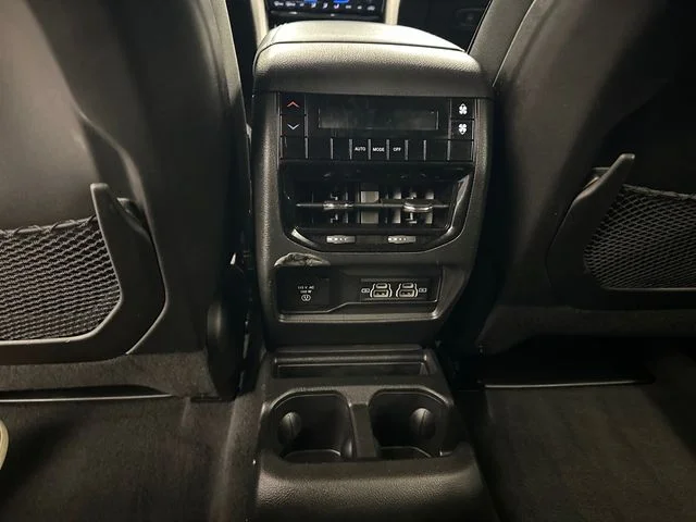 Used 2024 Silver Jeep Altitude image 19