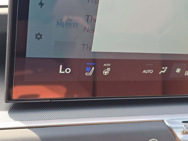 New 2026 Ultra White Lexus PREMIUM AWD image 16