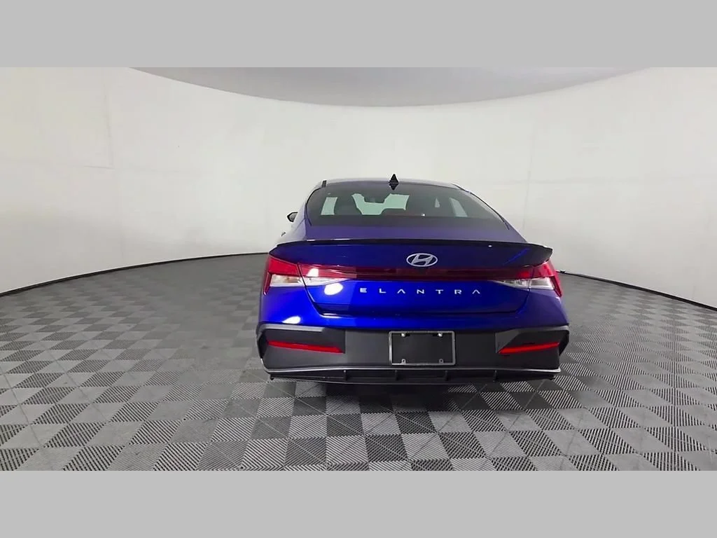 Used 2026 Intense Blue Hyundai SEL Sport image 40
