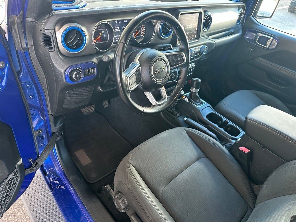 Used 2020 Blue Jeep Unlimited Sahara image 13