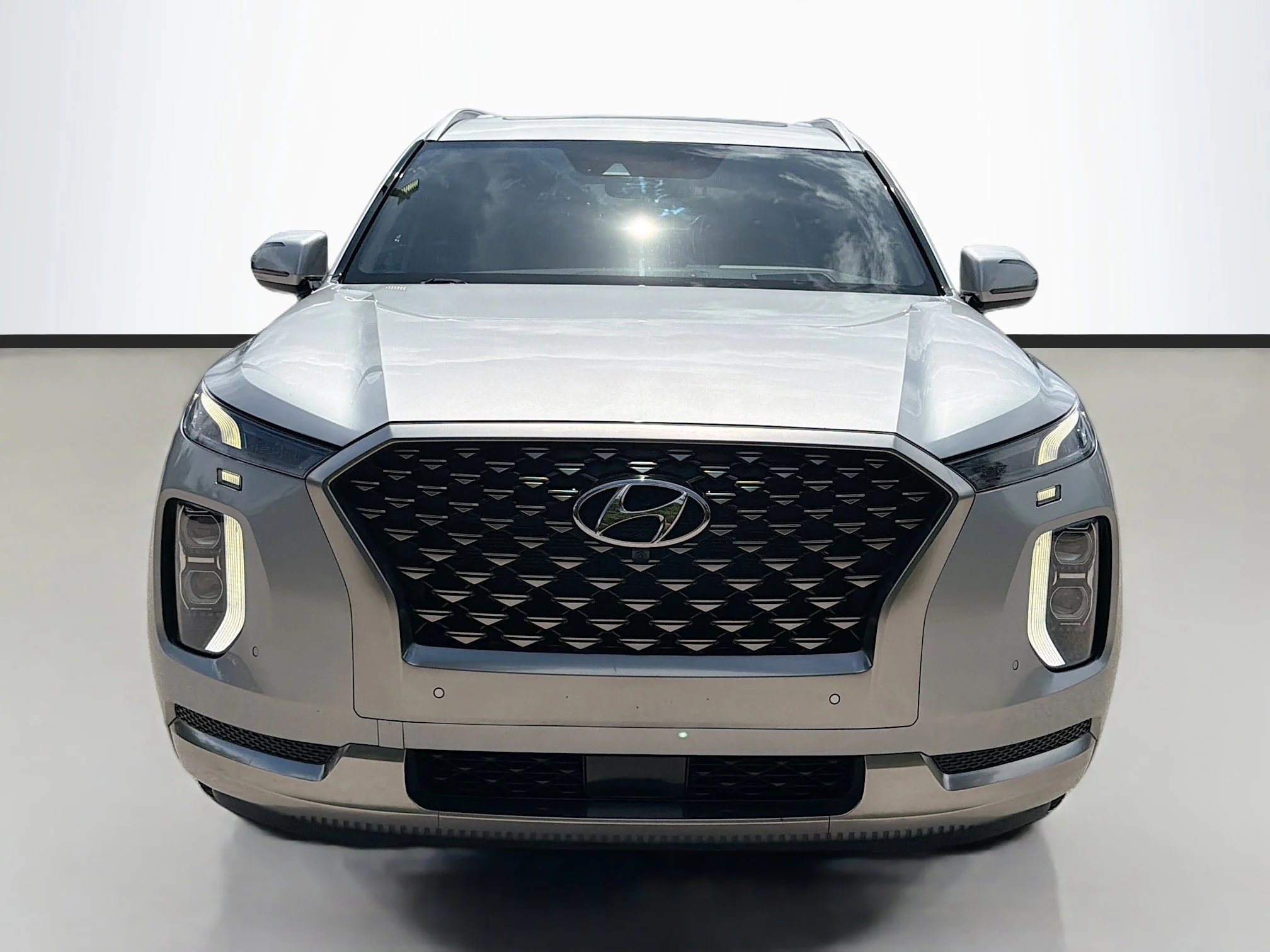 Used 2022 Typhoon Silver Hyundai Calligraphy image 8