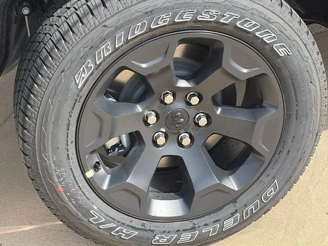 New 2026 Diamond Black Crystal Pearlcoat RAM Big Horn/Lone Star image 11