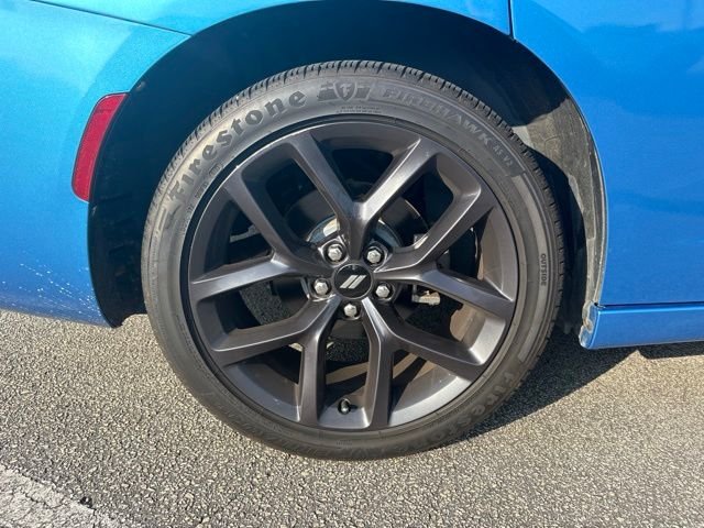 Used 2019 Blue Dodge SXT image 5